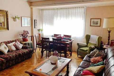 Квартира с 4 спальнями в Мадрид, Испания №92233 3