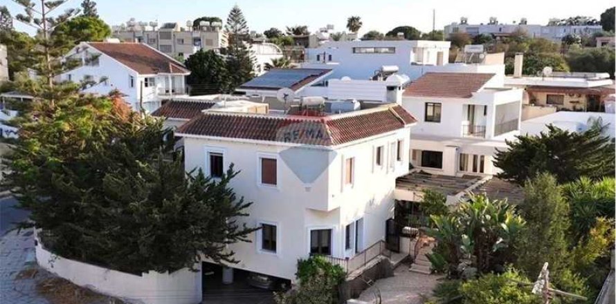 4 bedrooms House in Larnaca, Cyprus No. 52601