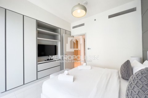 Квартира с 3 спальнями в EMAAR Beachfront, ОАЭ №6118 20