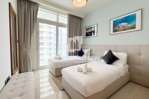 Квартира с 3 спальнями в EMAAR Beachfront, ОАЭ №6118 12