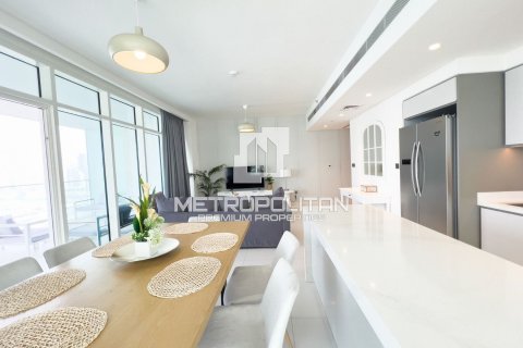 3 dormitorios Apartment en EMAAR Beachfront, UAE No. 6118 4