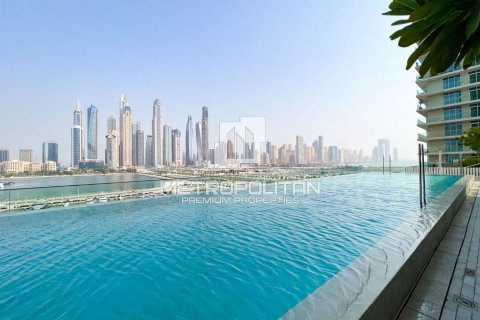 Квартира с 3 спальнями в EMAAR Beachfront, ОАЭ №6118 23