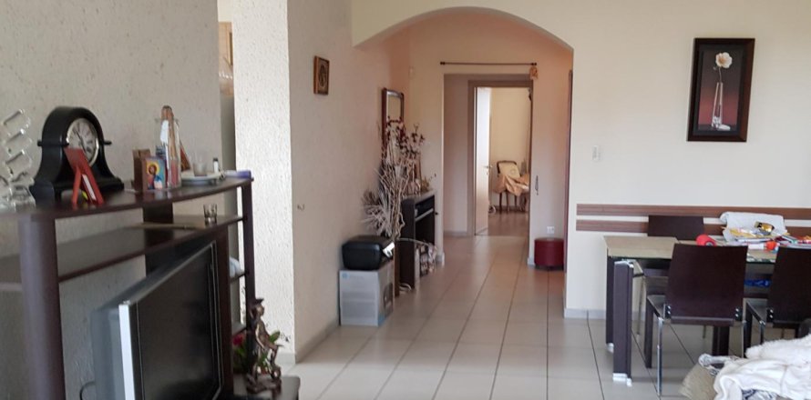 3 bedrooms Apartment in Nicosia, Cyprus No. 50664