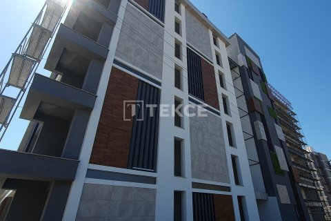 2+1 Apartment en Aksu, Turkey No. 16664 16