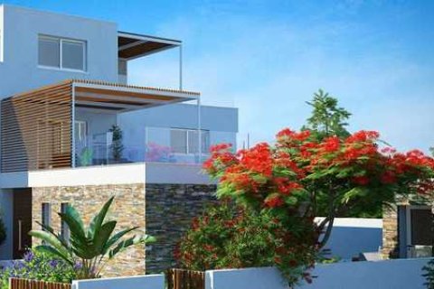 4 bedrooms Villa in Geroskípou, Cyprus No. 31045 8