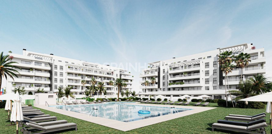 4 dormitorios Apartment en Torremolinos, Spain No. 26773