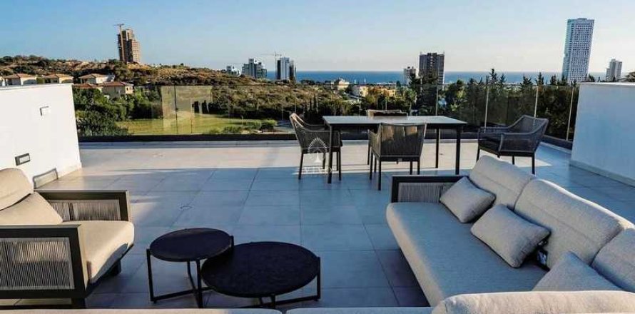 3 bedrooms Penthouse in Mouttagiaka, Cyprus No. 77630