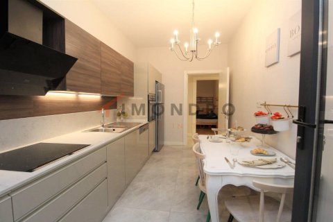 3+1 Apartment en Umraniye, Turkey No. 17986 16