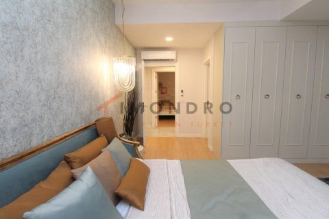 3+1 Apartment en Umraniye, Turkey No. 17986 19