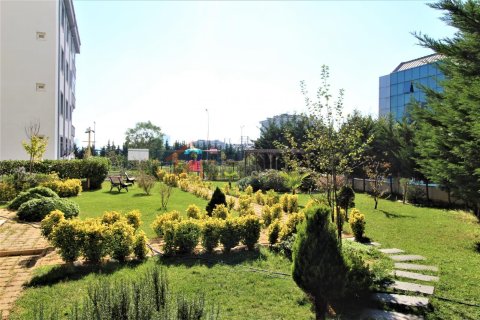 3+1 Apartment in Umraniye, Turkey No. 17933 2