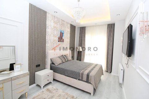 3+1 Apartment in Bueyuekcekmece, Turkey No. 17277 24