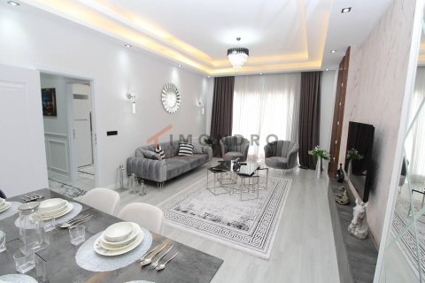 3+1 Apartment in Bueyuekcekmece, Turkey No. 17277 26