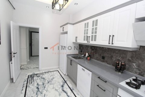 3+1 Apartment in Bueyuekcekmece, Turkey No. 17277 3