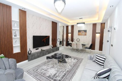 3+1 Apartment in Bueyuekcekmece, Turkey No. 17277 25