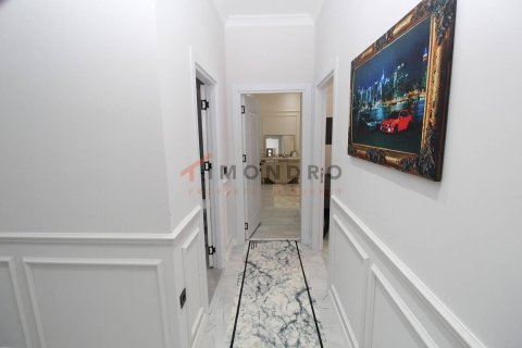 3+1 Apartment in Bueyuekcekmece, Turkey No. 17277 2