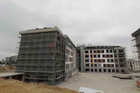 3+1 Apartment in Bueyuekcekmece, Turkey No. 17277 11