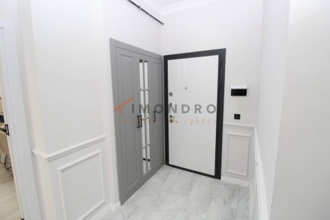 3+1 Apartment in Bueyuekcekmece, Turkey No. 17277 19