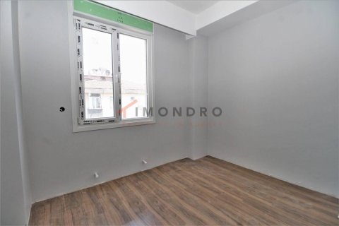 2+1 Apartment en Kadikoy, Turkey No. 17233 12