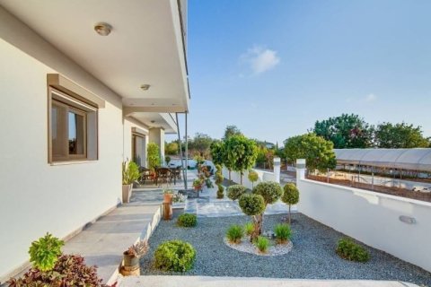 4 bedrooms House in Konia, Cyprus No. 37229 16