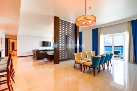 3 bedrooms Apartment in The Marina, UAE No. 4817 8