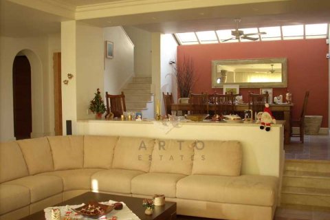 5 bedrooms Villa in Geroskípou, Cyprus No. 62721 4