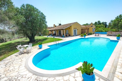 5 dormitorios Villa en Corfu, Greece No. 51841 1