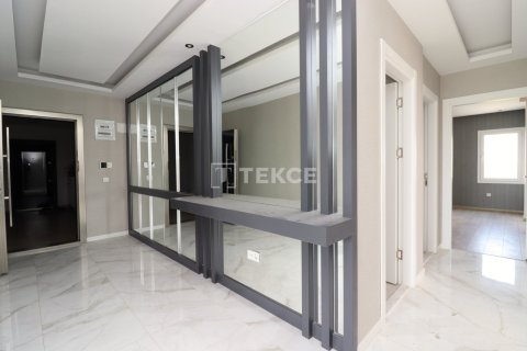 3+1 Apartment in Erdemli, Turkey No. 13039 25