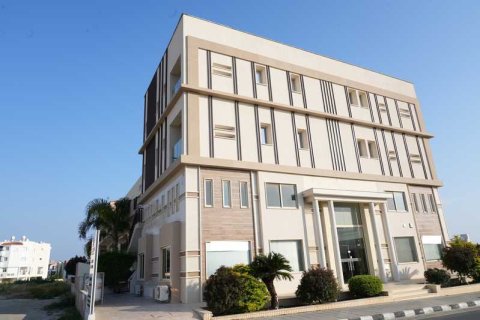 3 dormitorios Penthouse en Paphos, Cyprus No. 70083 1