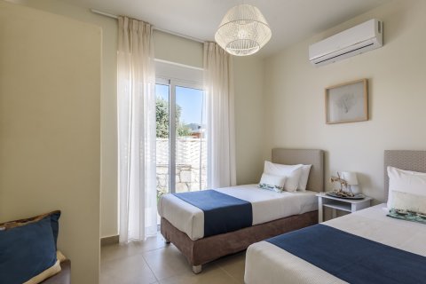 3 bedrooms Apartment in Chania, Greece No. 24018 9