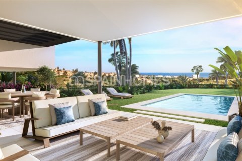 5 bedrooms Villa in Marbella, Spain No. 73253 1