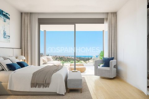 5 bedrooms Villa in Marbella, Spain No. 73253 2