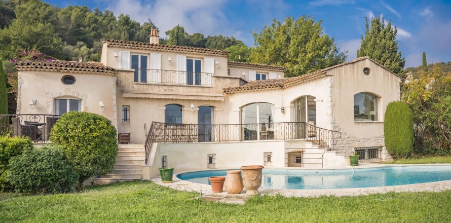 5 bedrooms Villa in La Colle-sur-Loup, France No. 73254