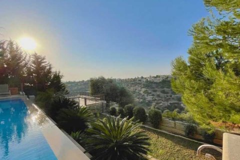 5 bedrooms Villa in Paphos, Cyprus No. 66559 2