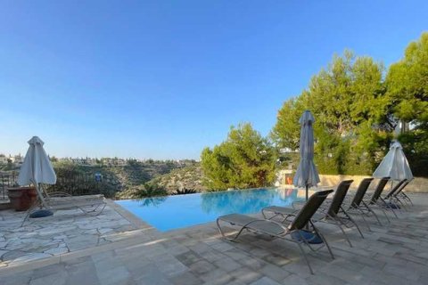 5 bedrooms Villa in Paphos, Cyprus No. 66559 1