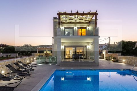 5 bedrooms Villa in Chania, Greece No. 24365 5