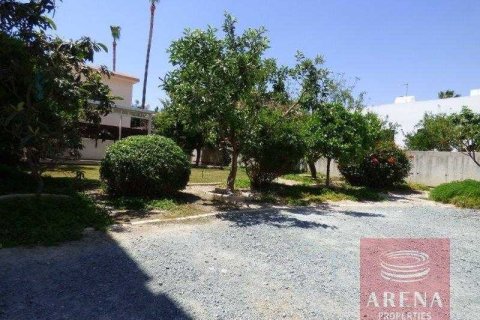 5 bedrooms Villa in Aradippou, Cyprus No. 30671 7