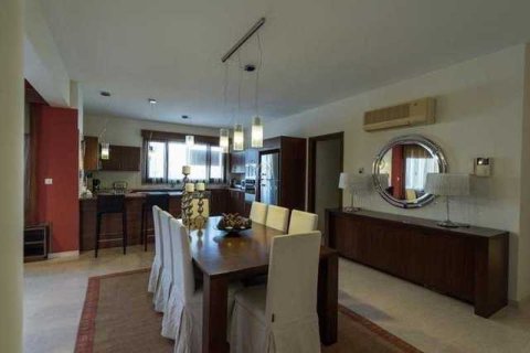 3 bedrooms Apartment in Germasogeia, Cyprus No. 77506 11
