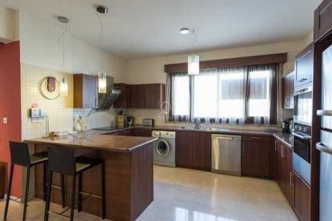 3 bedrooms Apartment in Germasogeia, Cyprus No. 77506 6