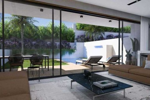 3 bedrooms Apartment in Limassol, Cyprus No. 77505 7