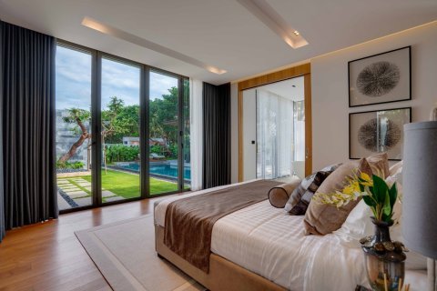 5 bedrooms Villa in Layan Beach, Thailand No. 956 9