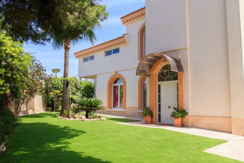 5 bedrooms Villa in Ciudad Quesada, Spain No. 27165 1