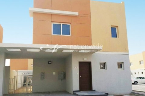 2 dormitorios Villa en Al Samha, UAE No. 4024 3