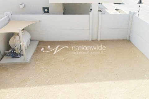 2 bedrooms Villa in Al Samha, UAE No. 4025 5