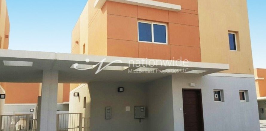 2 bedrooms Villa in Al Samha, UAE No. 4025