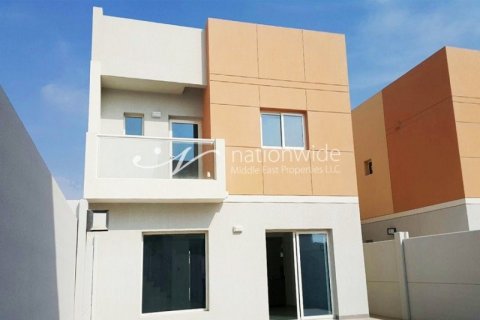 2 bedrooms Villa in Al Samha, UAE No. 4025 6