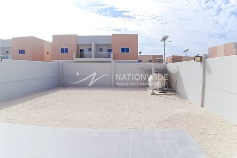 3 bedrooms Villa in Al Samha, UAE No. 4066 9