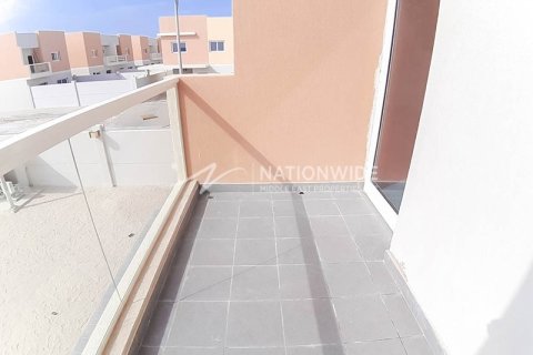 3 bedrooms Villa in Al Samha, UAE No. 4066 6