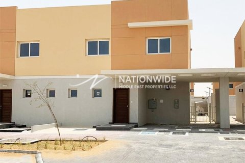 3 bedrooms Villa in Al Samha, UAE No. 4023 1