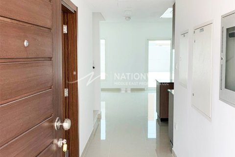 3 bedrooms Villa in Al Samha, UAE No. 4023 7