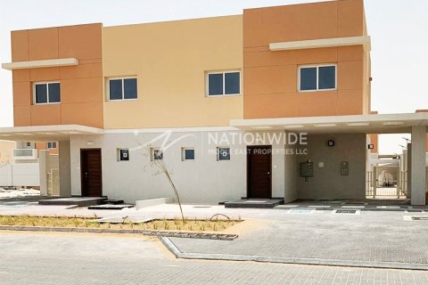 3 bedrooms Villa in Al Samha, UAE No. 4023 2